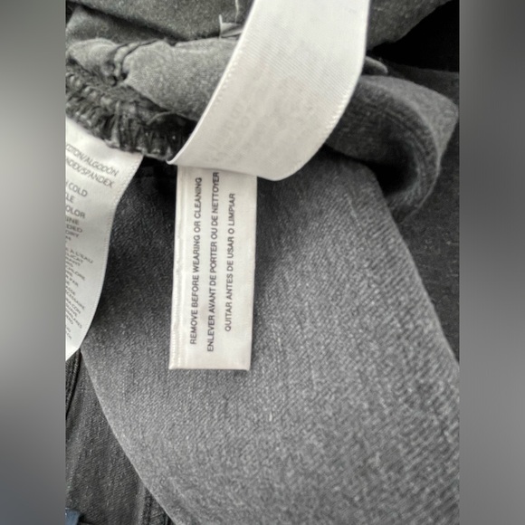 Calvin Klein Black Jean Shorts - size 28 - Picture 12 of 12